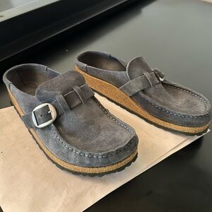 Birkenstock blue suede clogs EUC 38